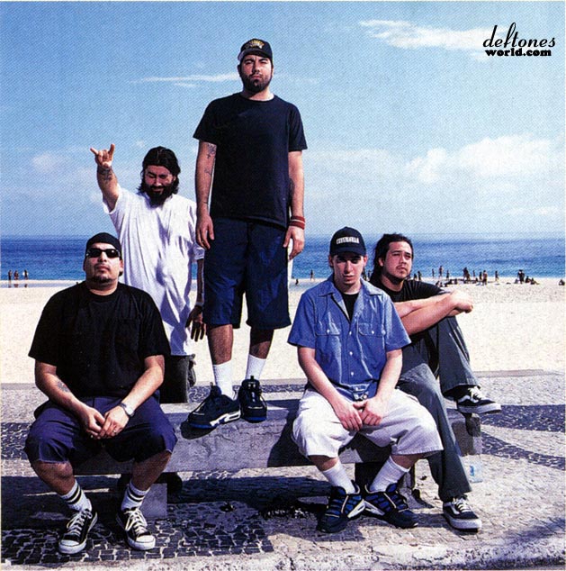 Deftones around the. Дефтонс группа. Deftones 2001. Deftones 2023. Deftones 2003.